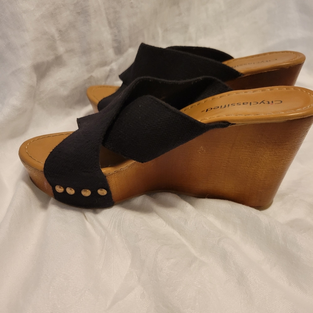 Black Wedge heels